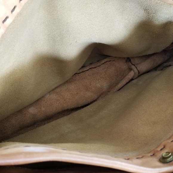 Vintage 1970s Tooled Leather Shoulder Bag - Picture 7 of 16